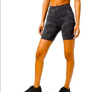 Wunder Train Black Camo Biker Shorts